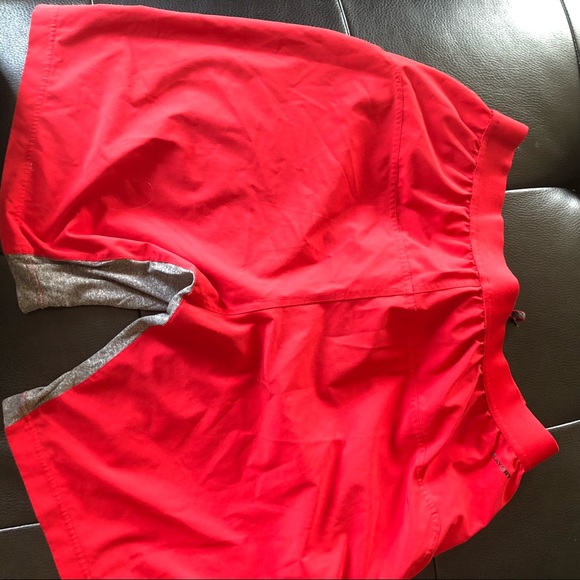 Reebok Shorts - Picture 3 of 4